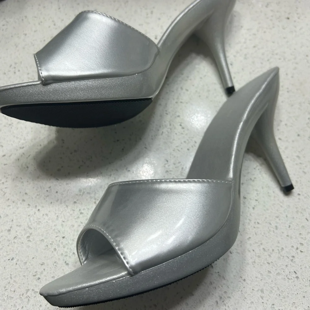 Silver open toe high heel sandals - Picture 3 of 3